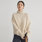 Damen Strickpullover aus Kaschmir mit Rollkragen – Regular Fit — Beige