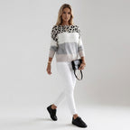 Damen Strickpullover mit Leopardenmuster – Relaxed Fit — Grau