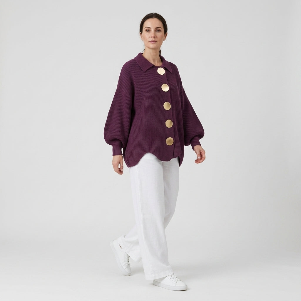 Damen Oversize Strickjacke mit Kragen und Metallknöpfen — Weinrot