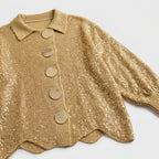 Damen Oversize Strickjacke mit Kragen und Metallknöpfen — Gold