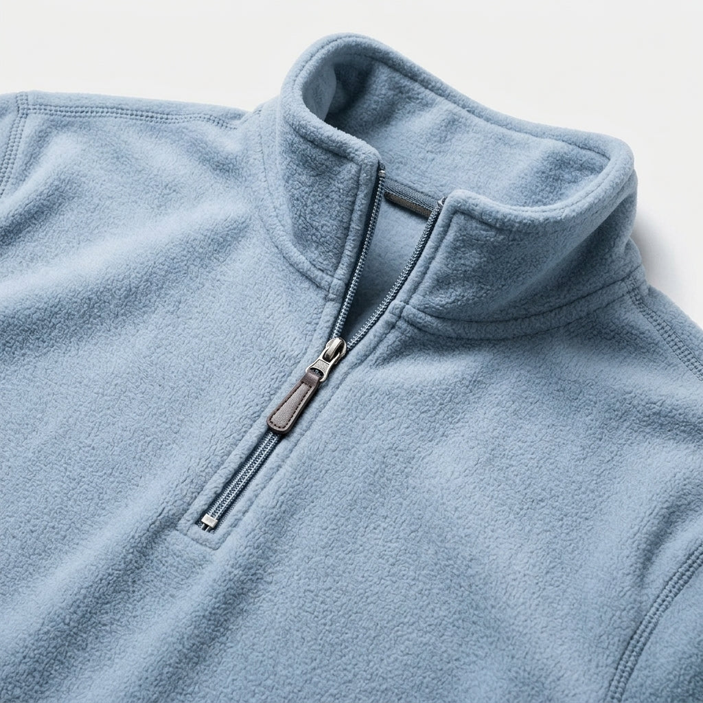 Herren Feinstrickpullover mit Stehkragen und Zip – Regular Fit — Blau