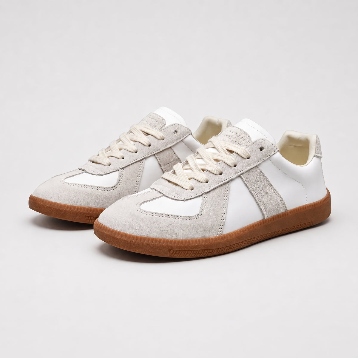 Herren Retro Sneaker in Wildleder-Optik – Low Top — Weiß