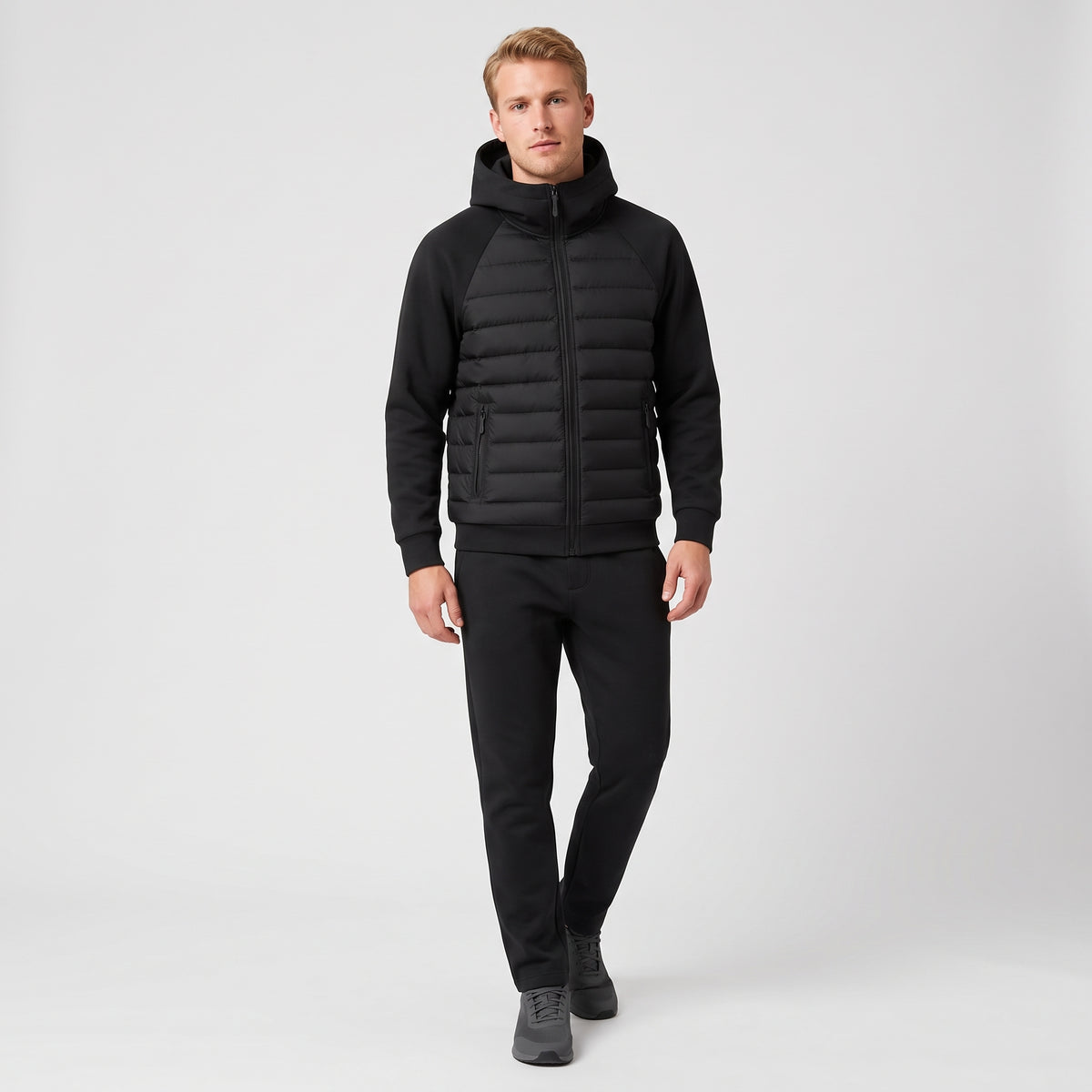 Herren Winterjacke gesteppt mit Kapuze – Regular Fit — Schwarz