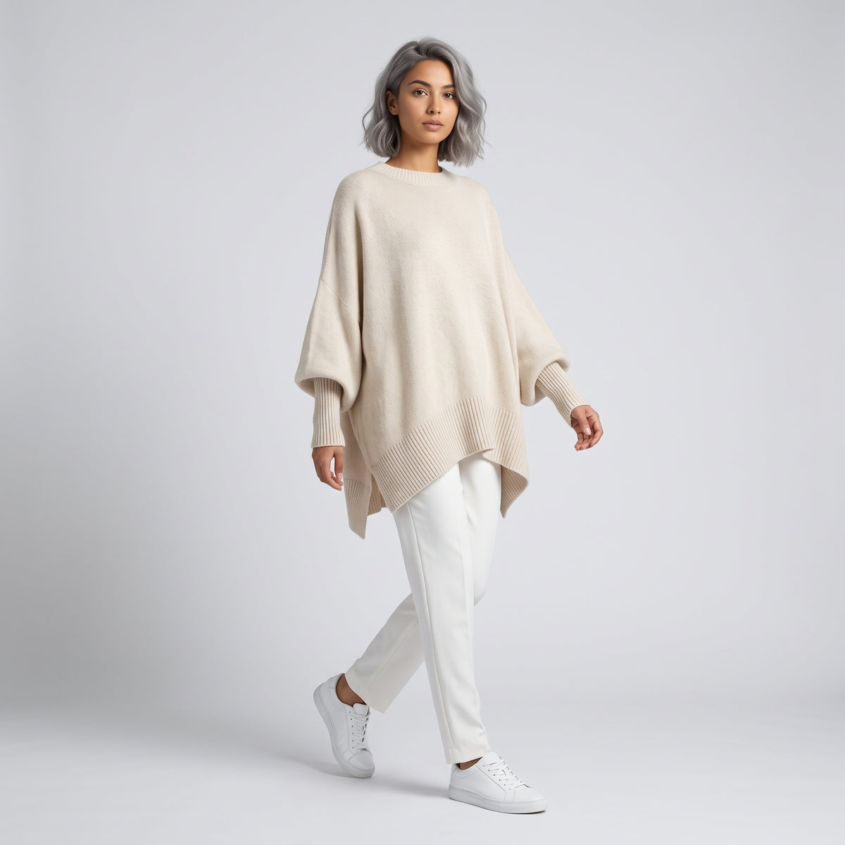 Damen Asymmetrischer Oversize Strickpullover – Relaxed Fit — Beige