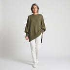Damen Asymmetrischer Oversize Strickpullover – Relaxed Fit — Olivgrün