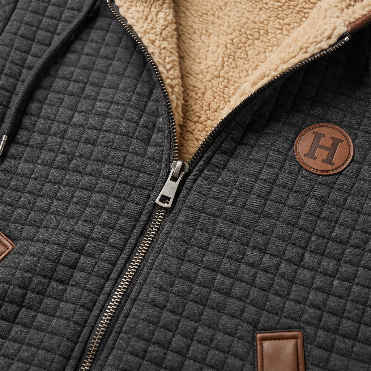 Damen Steppjacke mit Kapuze und Fleecefutter – Regular Fit