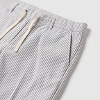 Damen Seersucker Schlupfhose mit Kordelzug – Regular Fit — Streifen/beige/Gemustert