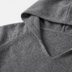 Damen Wollstrickpullover mit V-Ausschnitt – Regular Fit — Grau