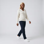 Damen Wollstrickpullover mit V-Ausschnitt – Regular Fit — Beige