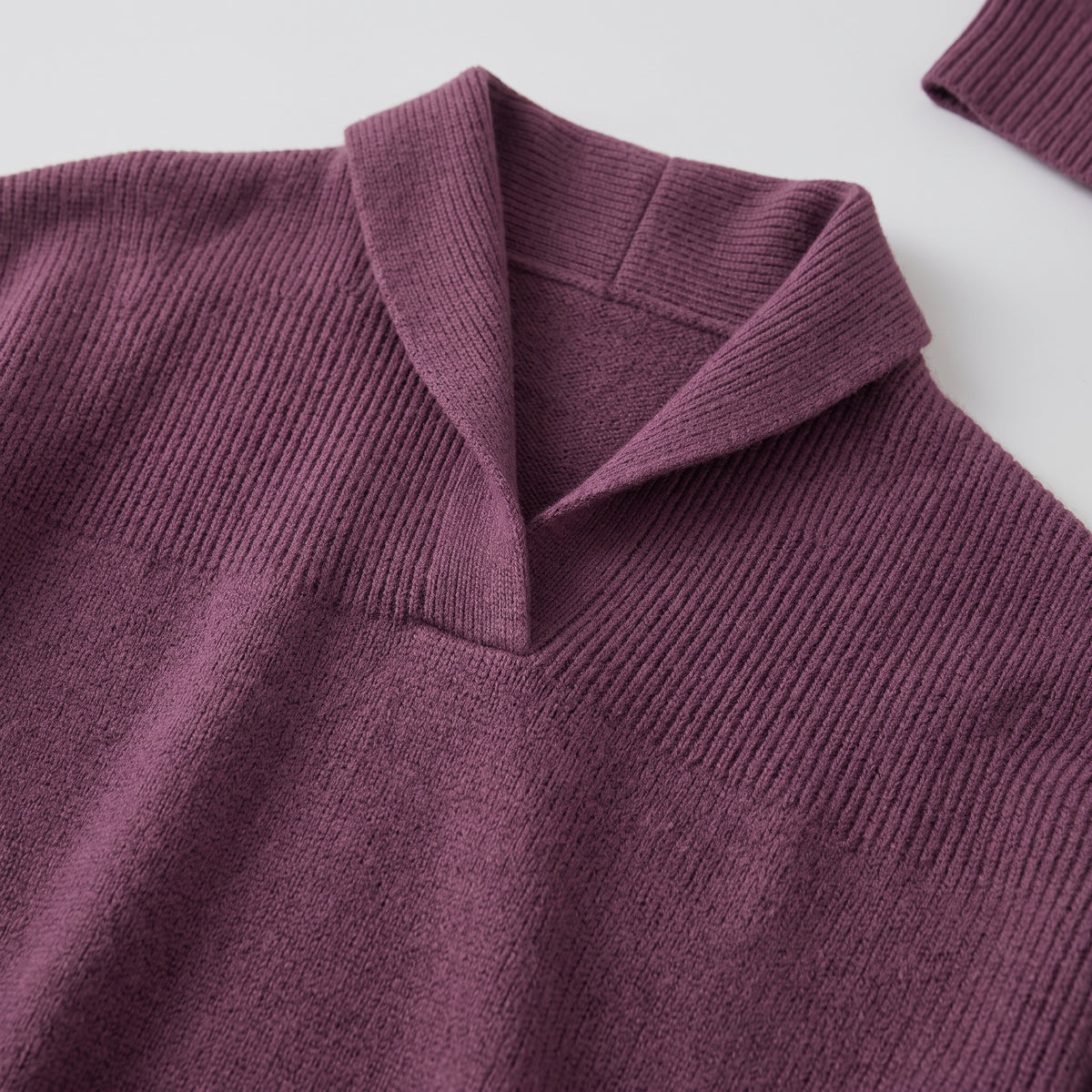 Damen Sweater mit V-Ausschnitt und langen Ärmeln — Lila