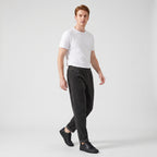 Herren Baumwoll-Cordhose mit elastischem Bund – Relaxed Fit — Onyx Schwarz