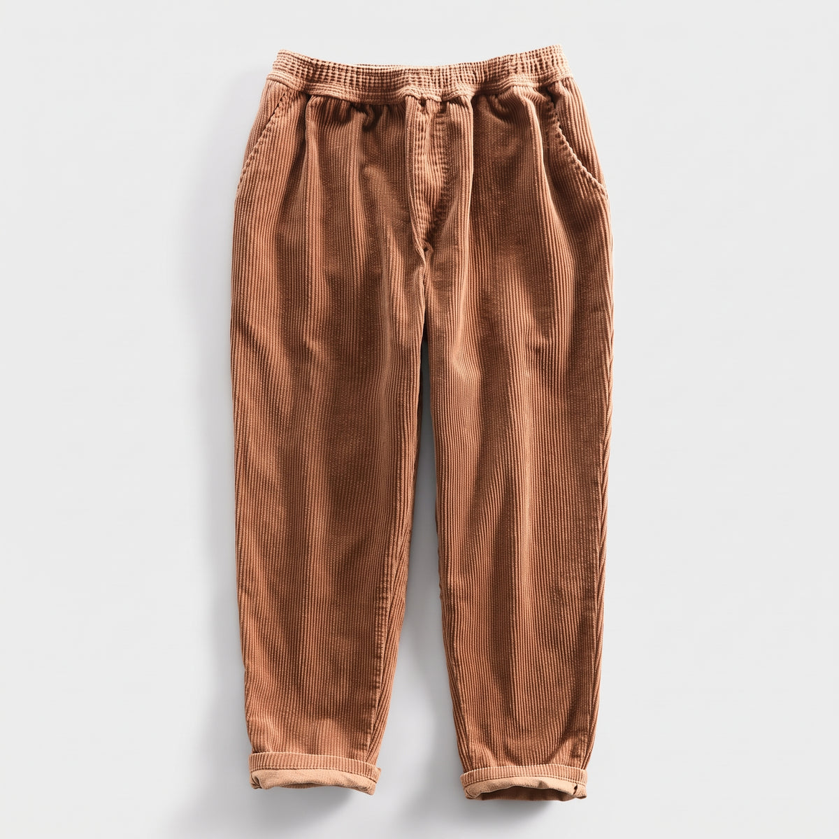Herren Baumwoll-Cordhose mit elastischem Bund – Relaxed Fit — Kognacbraun