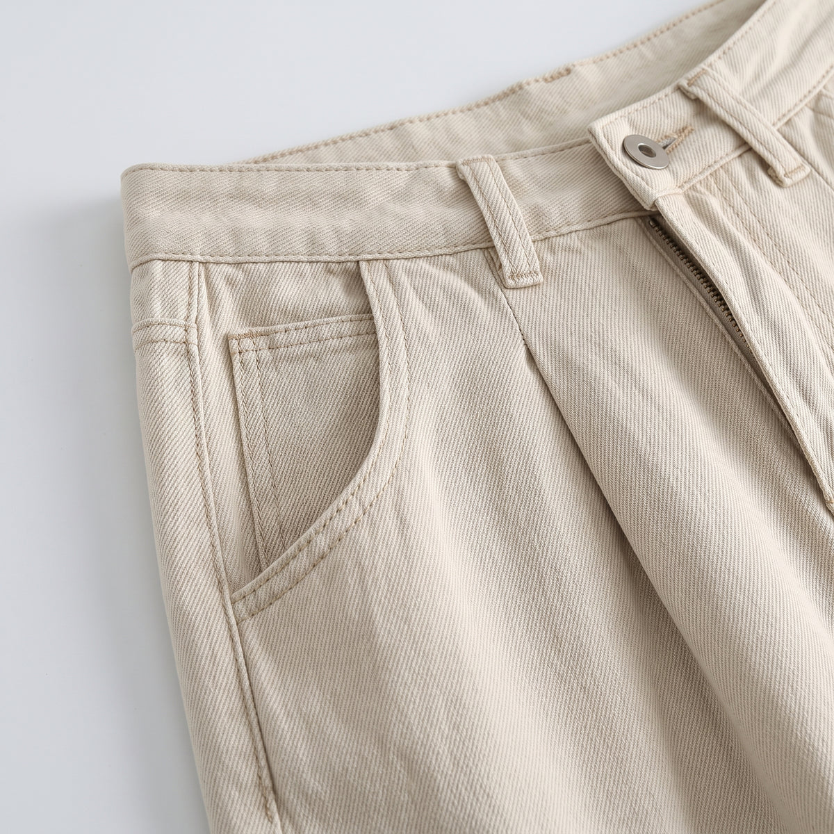 Damen Karottenhose mit Bundfalten – Regular Fit — Khaki
