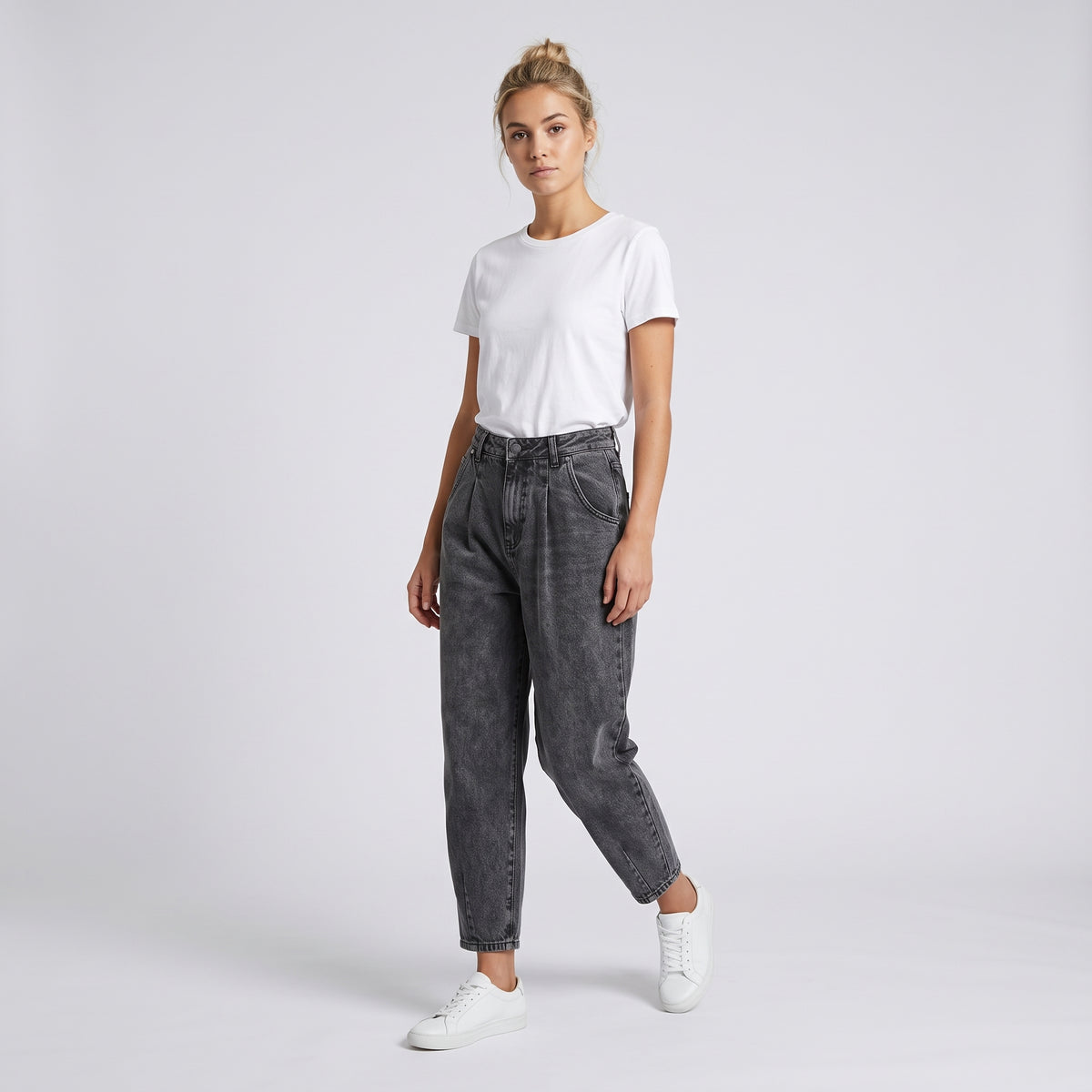 Damen Karottenhose mit Bundfalten – Regular Fit — Dunkelgrau
