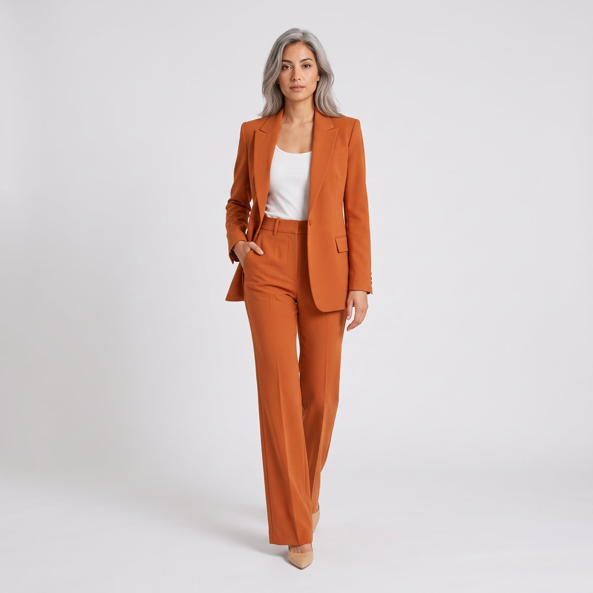 Damen Hosenanzug mit High-Waist-Hose – Slim Fit — Braun