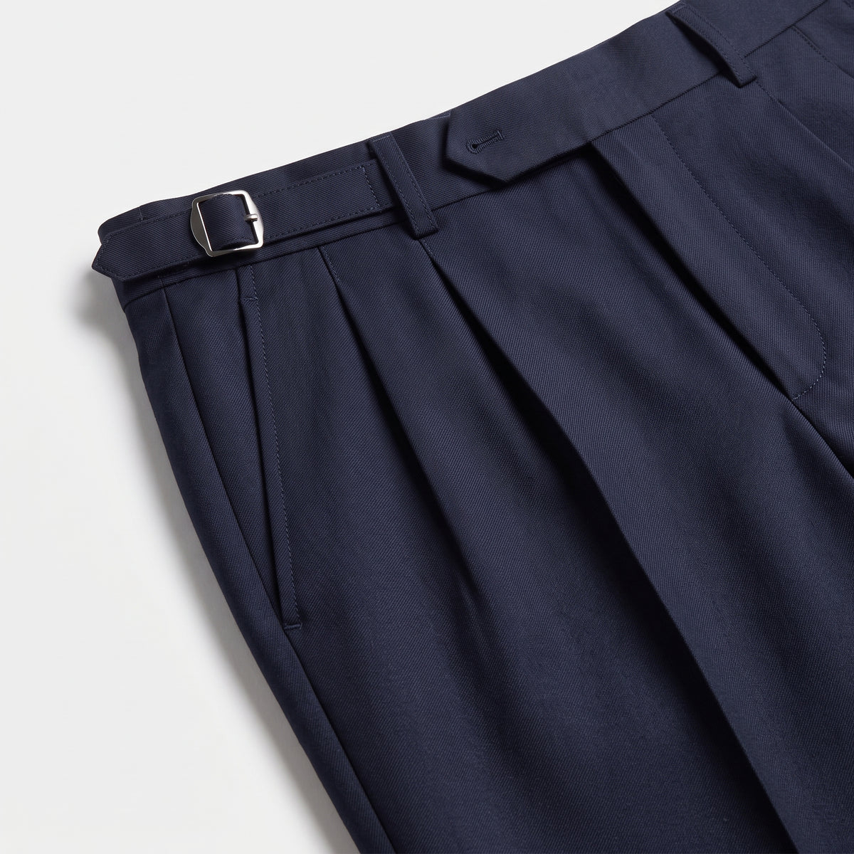 Herren Bundfaltenhose mit geradem Bein – Regular Fit — Marineblau