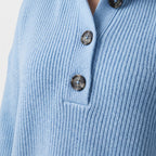 Damen Strick-Polopullover mit Knopfleiste – Lockerer Schnitt — Himmelblau