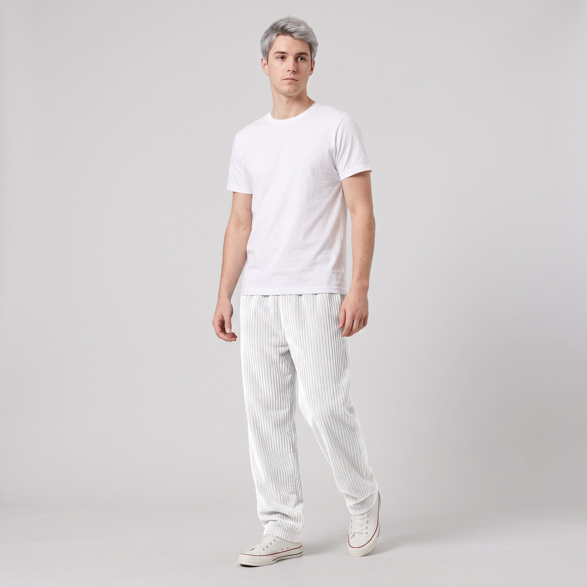Herren Cordhose mit Kordelzug – Relaxed Fit — Weiß