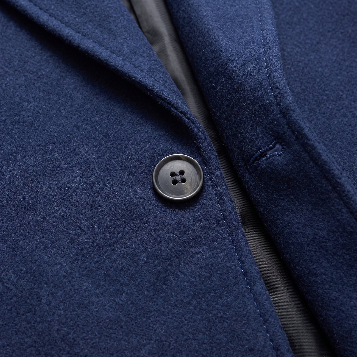 Herren Wintermantel mit Reverskragen – Regular Fit — Marineblau