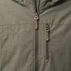 Herren Windbreaker mit Kapuze und Reißverschluss – Regular Fit — Salbei