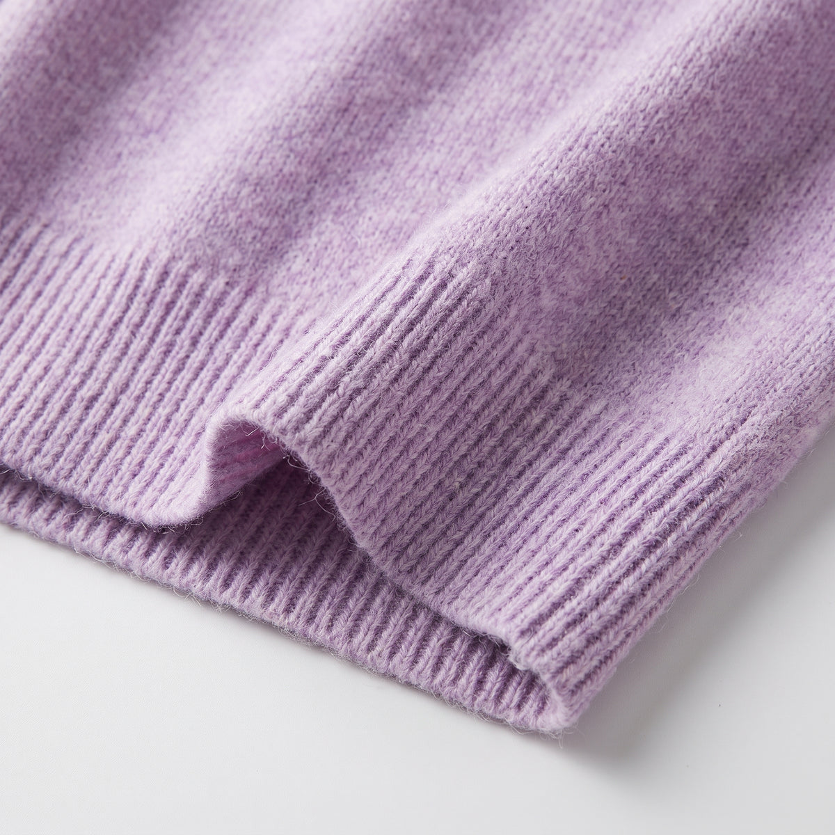 Damen Woll-Rollkragenpullover aus Feinstrick – Slim Fit — Helllila