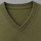 Herren Merino-Strickpullover mit V-Ausschnitt – Regular Fit — Hirsch