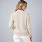 Damen Strickpullover mit Schalkragen und V-Ausschnitt – Relaxed Fit — Creme
