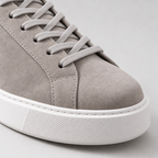 Herren Wildleder-Sneaker Low Top – Clean Fit — Grau