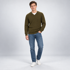 Herren Merino-Zopfstrickpullover mit V-Ausschnitt — Olivgrün