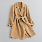 Damen Lang-Trenchcoat mit Bindegürtel – Relaxed Fit — Camel