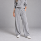 Damen Lounge-Zweiteiler mit Half-Zip und weiter Hose — Hellgrau