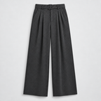 Herren Stoffhose mit Bundfalten und weitem Bein – Relaxed Fit — Dunkelgrau