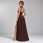 Damen Satin-Abendkleid mit Drapierung und Beinschlitz — Braun