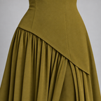 Damen Satin-Abendkleid mit Drapierung und Beinschlitz — Salbeigrün