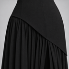 Damen Satin-Abendkleid mit Drapierung und Beinschlitz — Schwarz