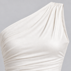 Damen One-Shoulder Hochzeitsgast-Kleid mit Drapierung in Satin-Optik — Weiß