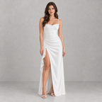 Damen Satin-Abendkleid mit Drapierung und Seitenschlitz — Elfenbein