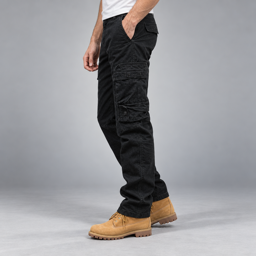 Herren Straight-Fit Cargohose aus Baumwolle mit Cargotaschen — Schwarz