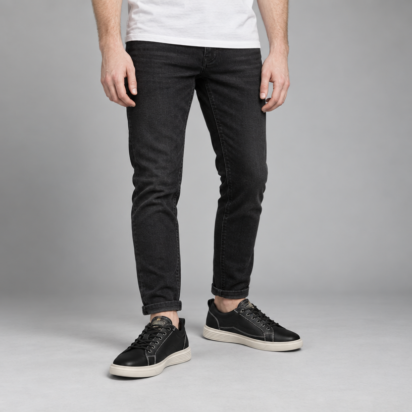 Herren Leder-Sneaker mit Komfortsohle und Schnürung — Schwarz